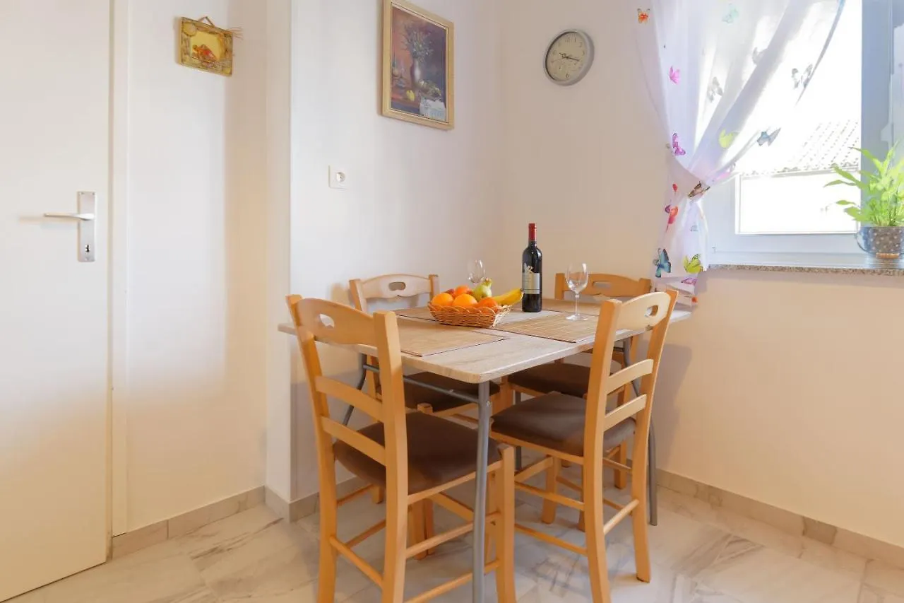 Apartments Grassi By Rent Istria Umag